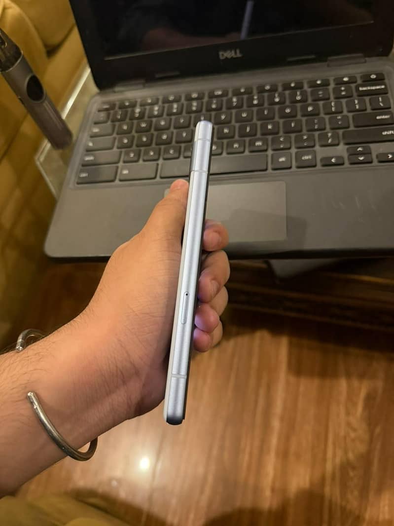 Google Pixel 7a 2