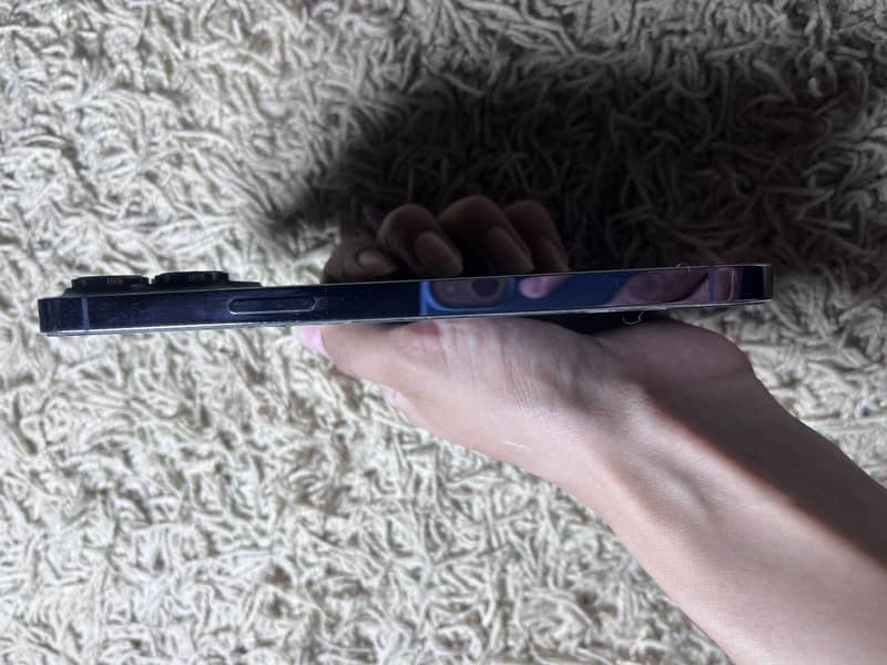 Apple iPhone 14 Pro Max 7