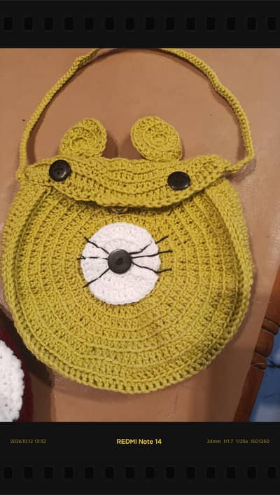 Curashiya making bags