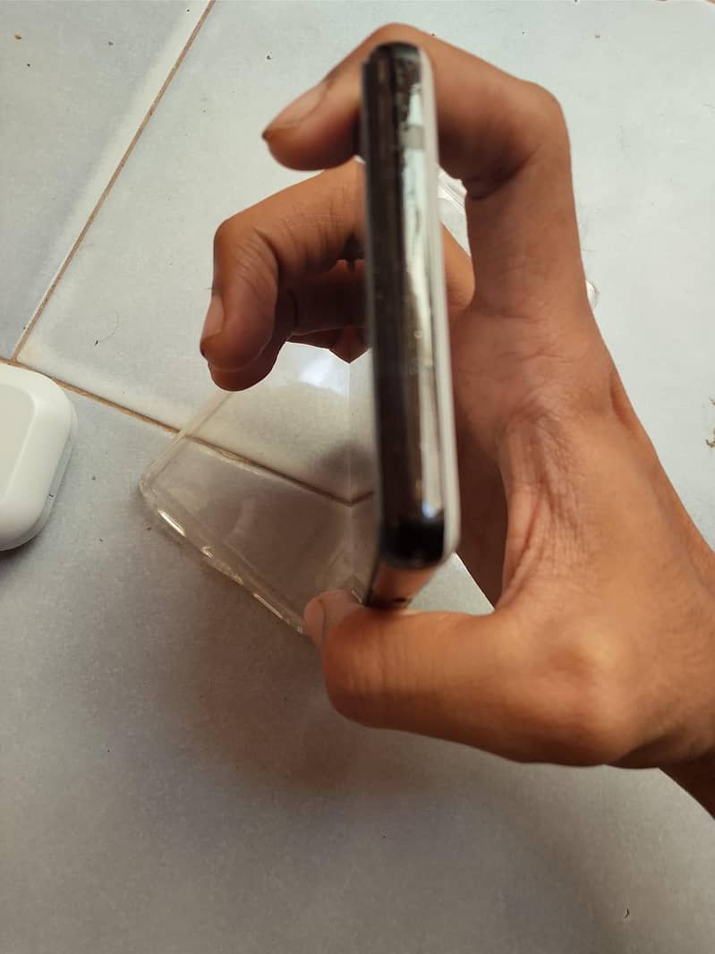 Google Pixel 6a 4