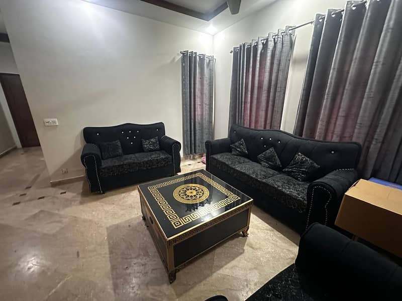Sofa set 0