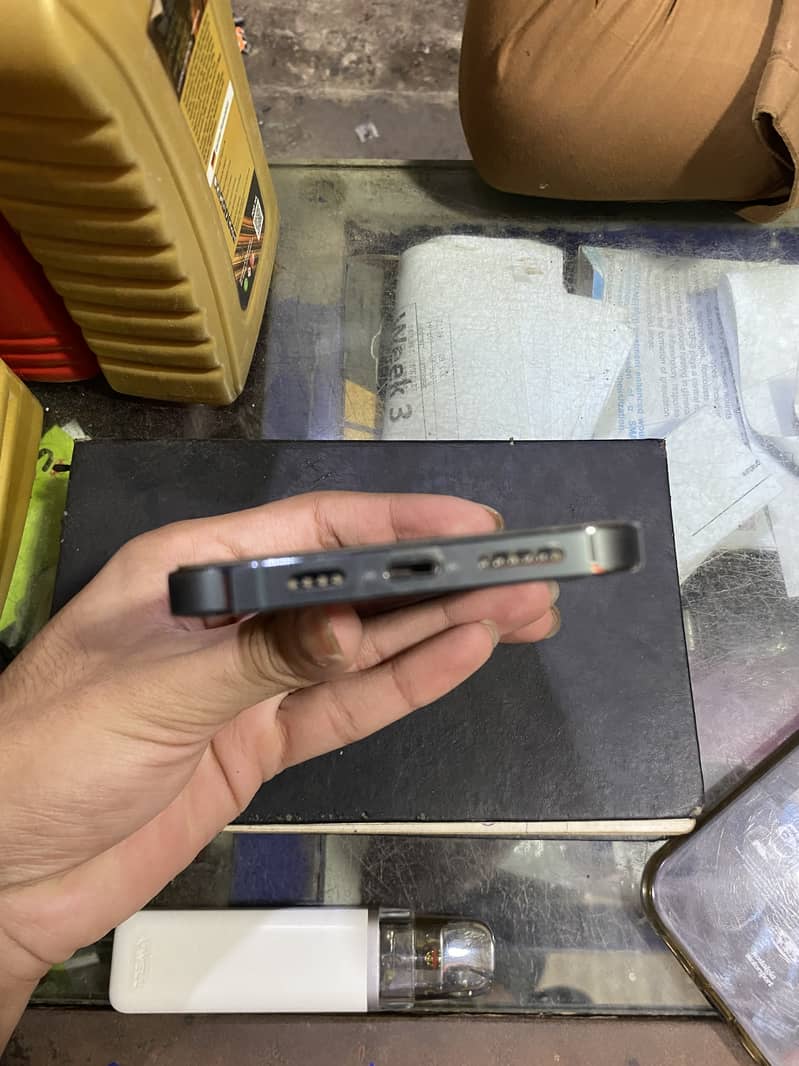 Apple iPhone 13 Pro Max 3