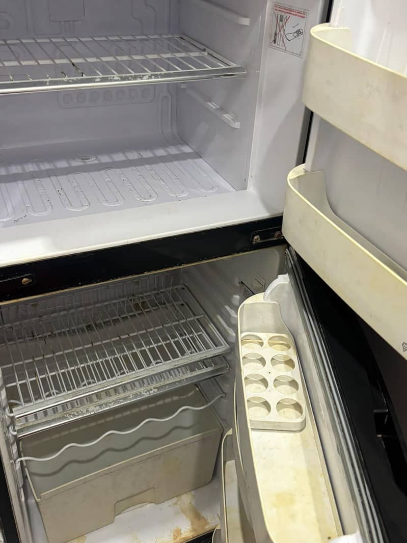 Orient fridge 3