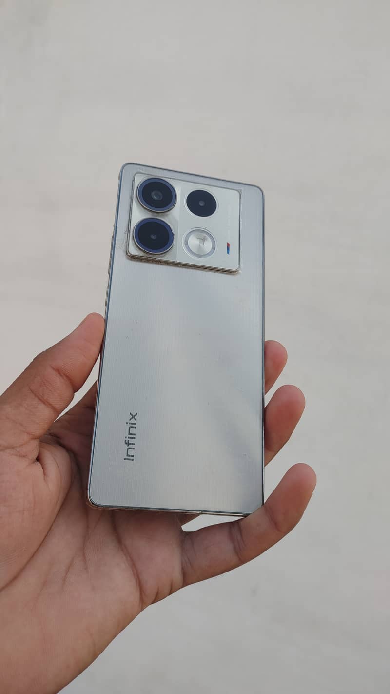 Infinix Note 40 2