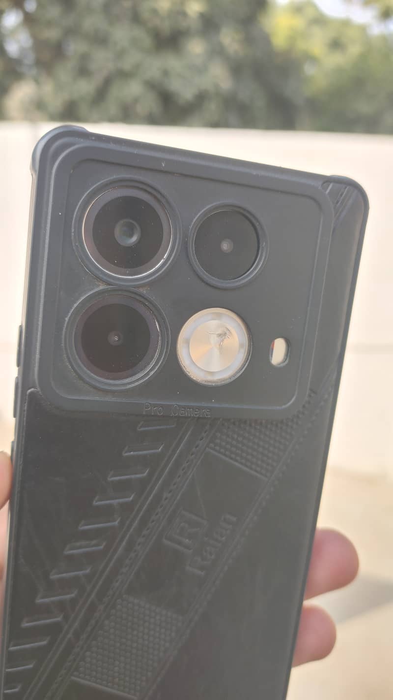 Infinix Note 40 4