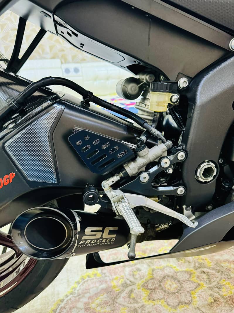 Yamaha 5