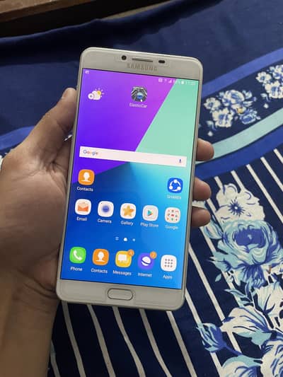 Samsung Mobile C9 Pro 6gb 64gb finger print ok hai dual sim pta approv