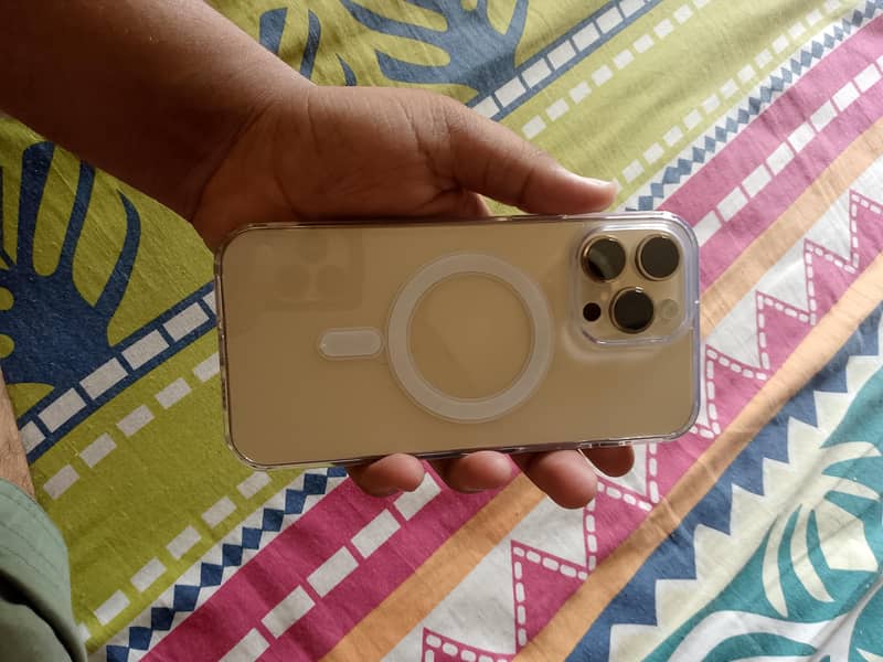 Apple iPhone 14 Pro Max 6