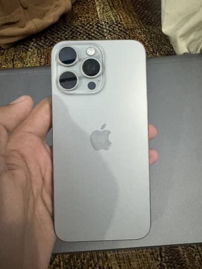Apple iPhone 15 Pro Max jb