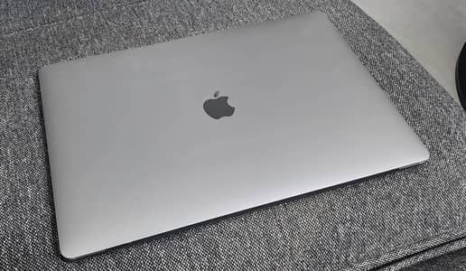 MacBook Pro 17