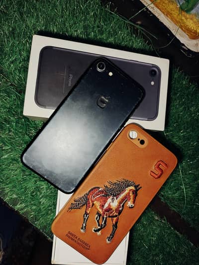 Apple iPhone 7