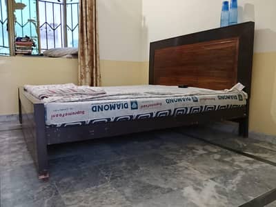 King Size Wooden Bed with Mattress – Excellent Condition
