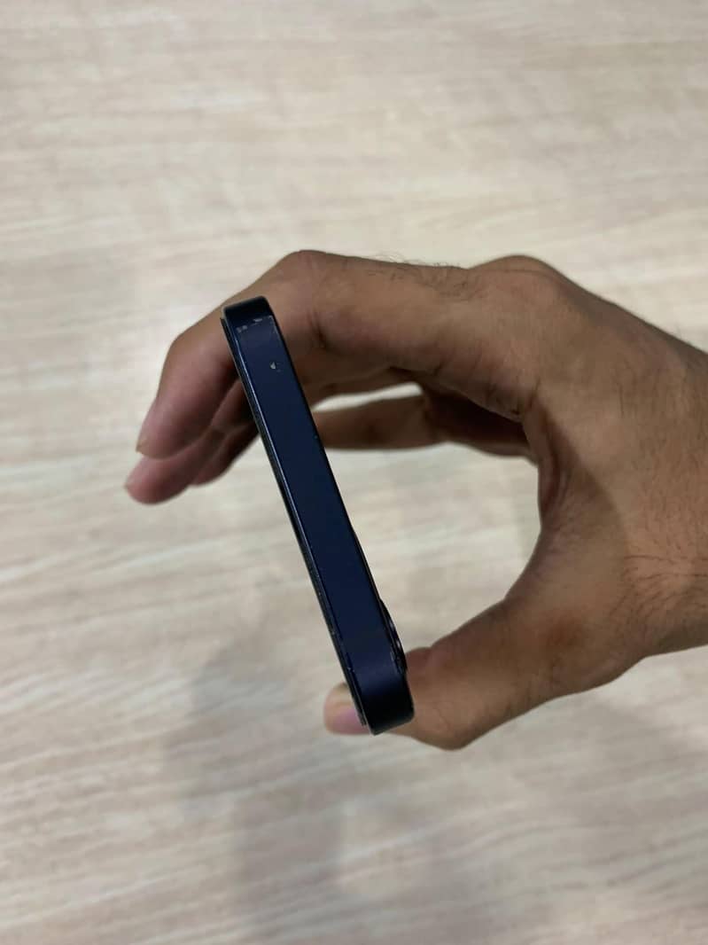 Apple iPhone 12 5