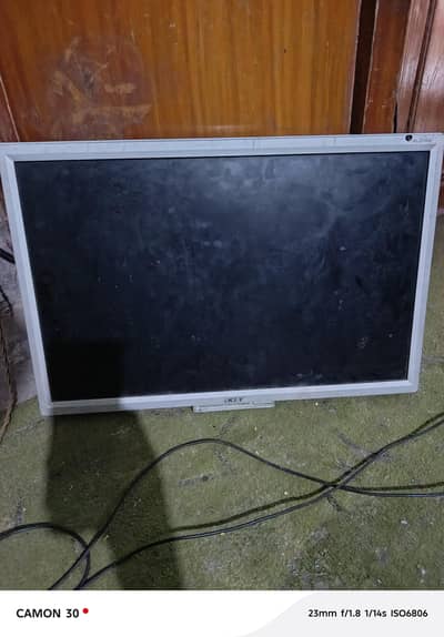 Lcd Tv 24inc read add detail plz
