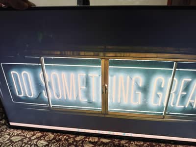 Samsung 32" 4K LCD like new