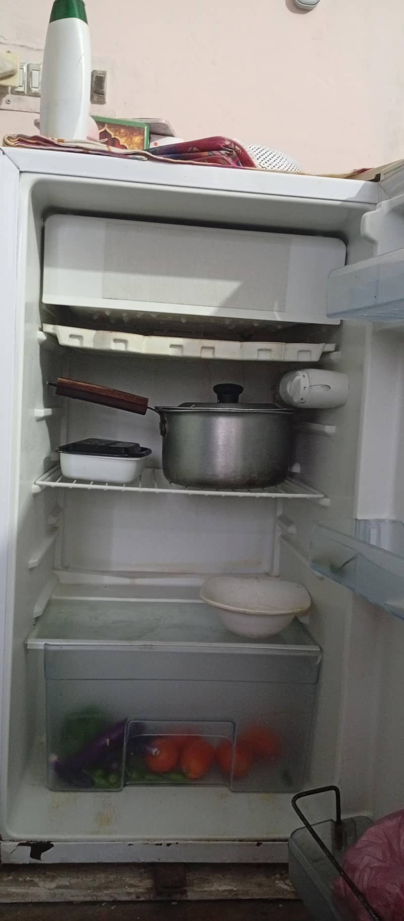 Refrigerator 0