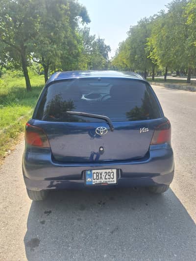 Toyota Vitz 2000