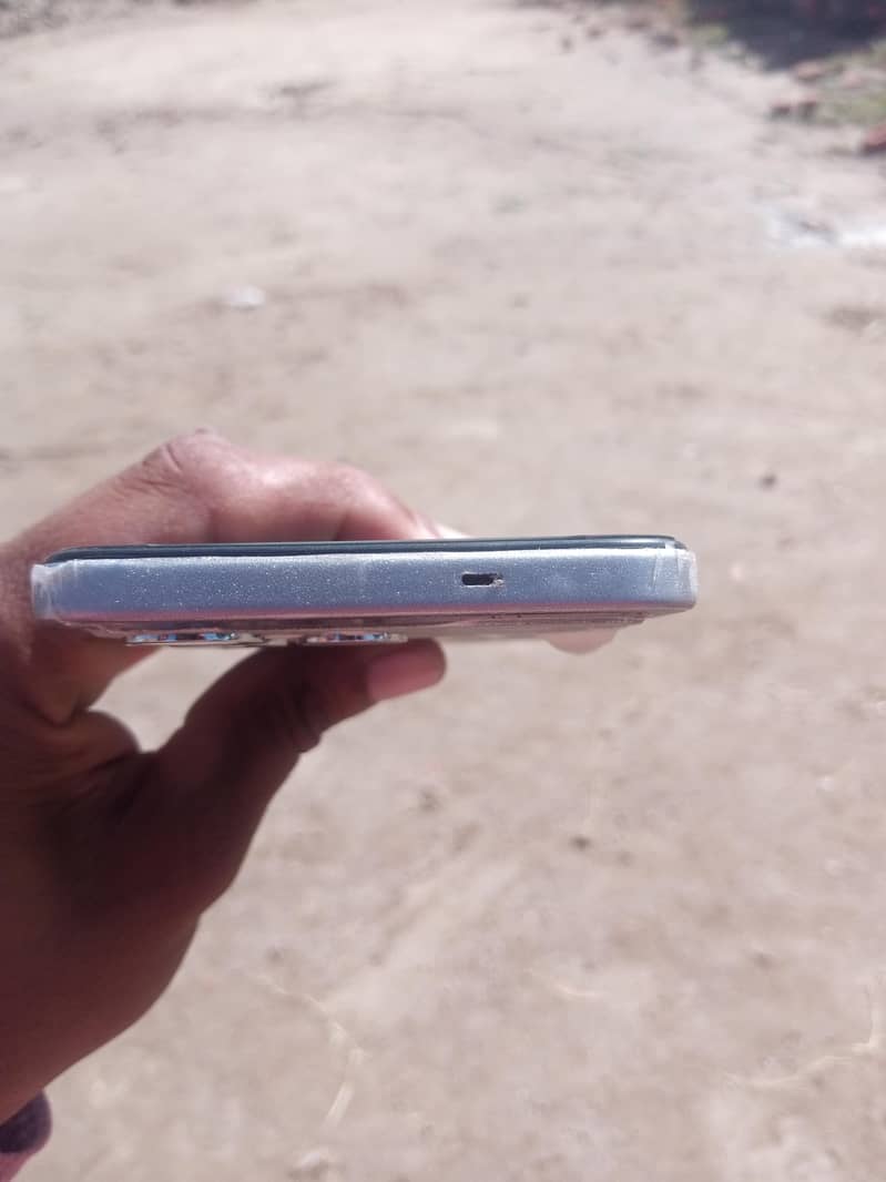 TECNO SPARK 40 4