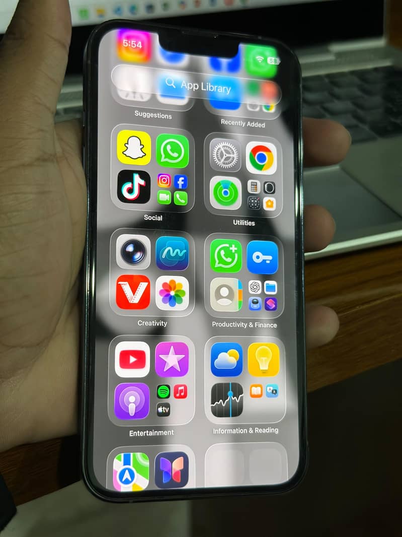 Apple iPhone 13 Pro 1