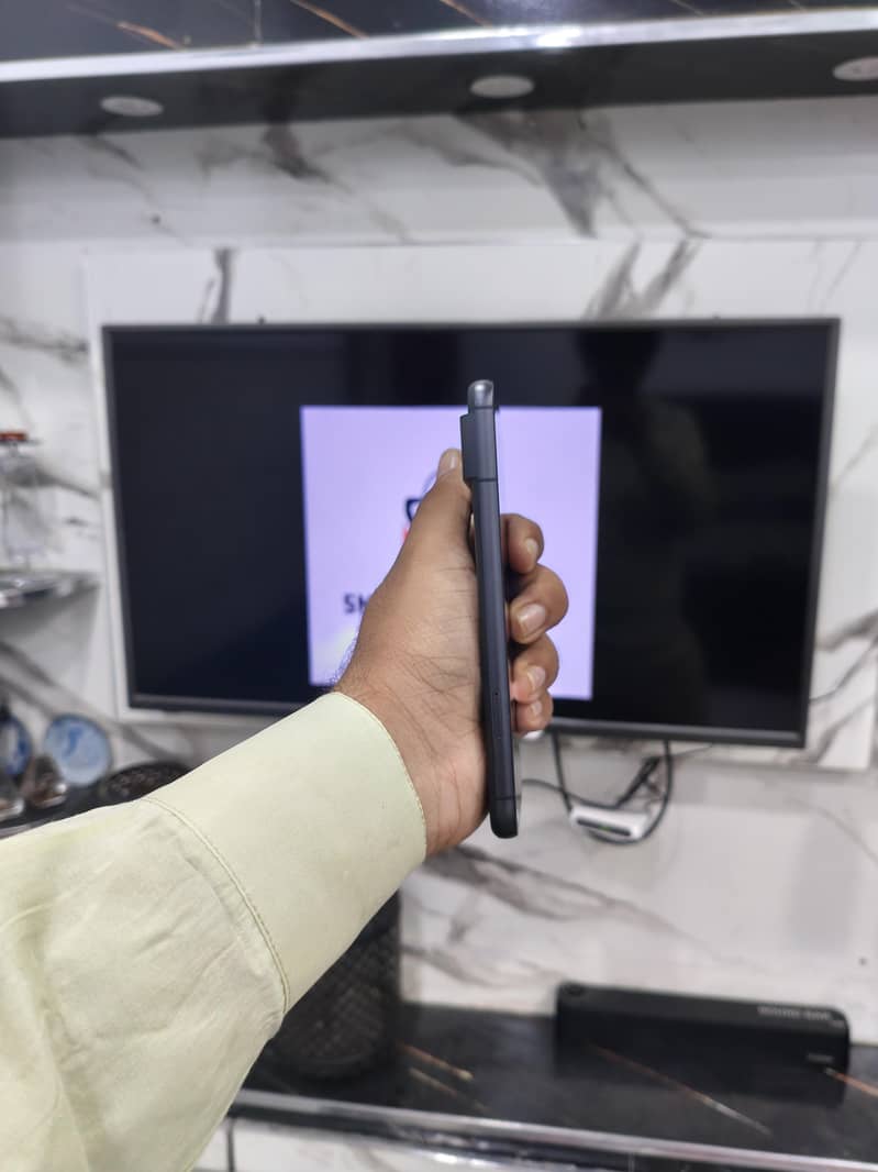 Google Pixel 8 2
