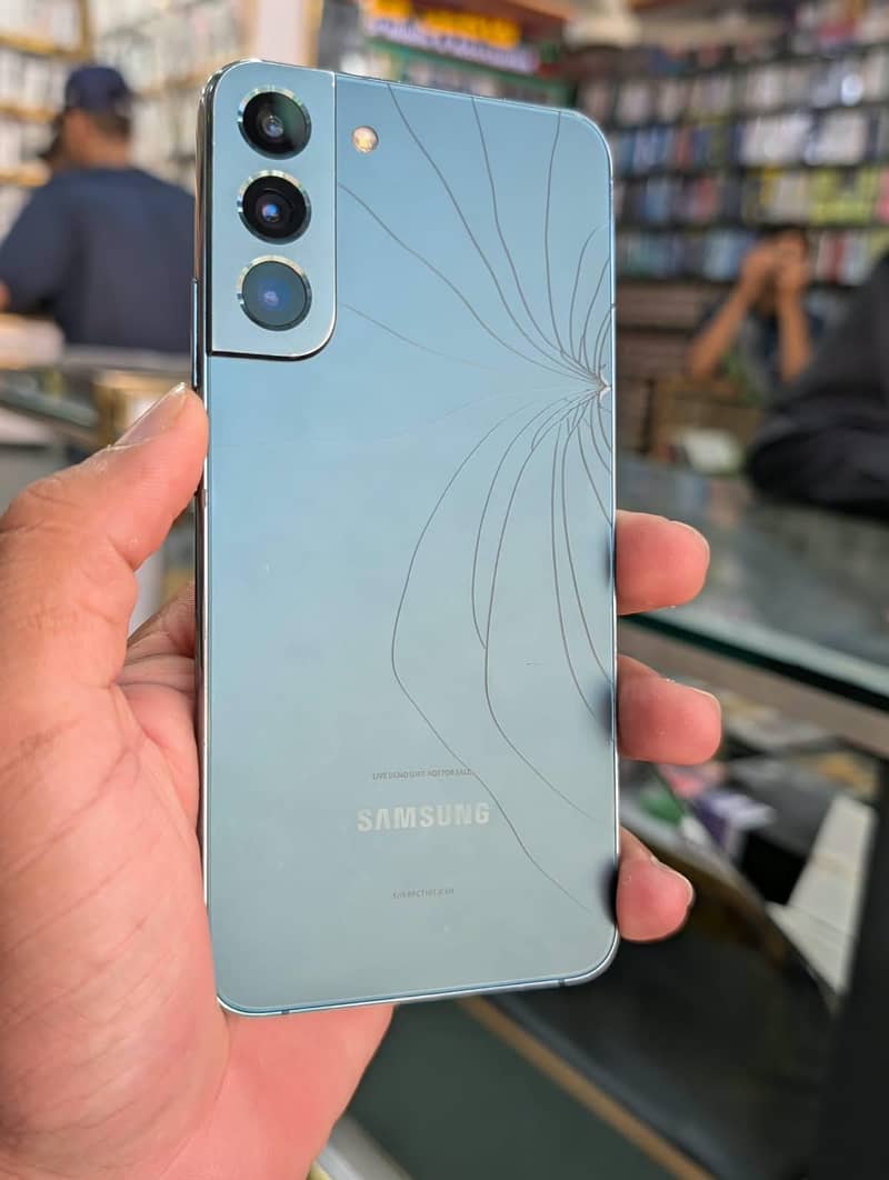 Samsung s22 plus 0