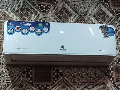 1 Ton AC for Sale – Excellent Condition.