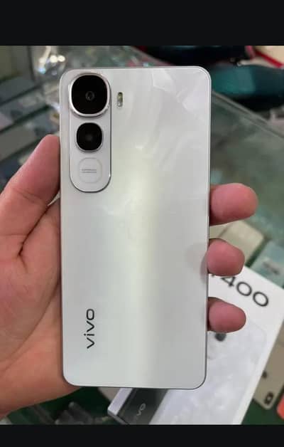 Vivo Y400