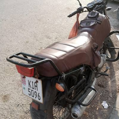 Suzuki GS-150 Model 2015