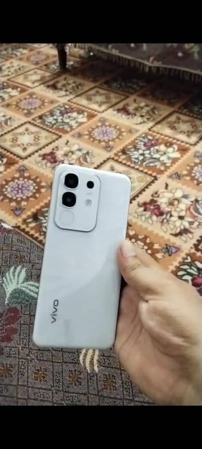 Vivo Y29