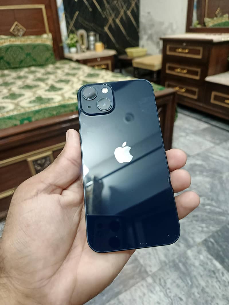 Apple iPhone 13 2