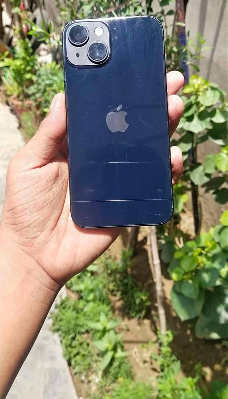 Apple iPhone 13 3