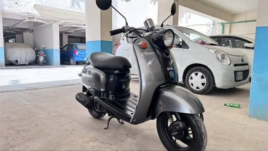 Yamaha YJ50 (49cc) Scooty