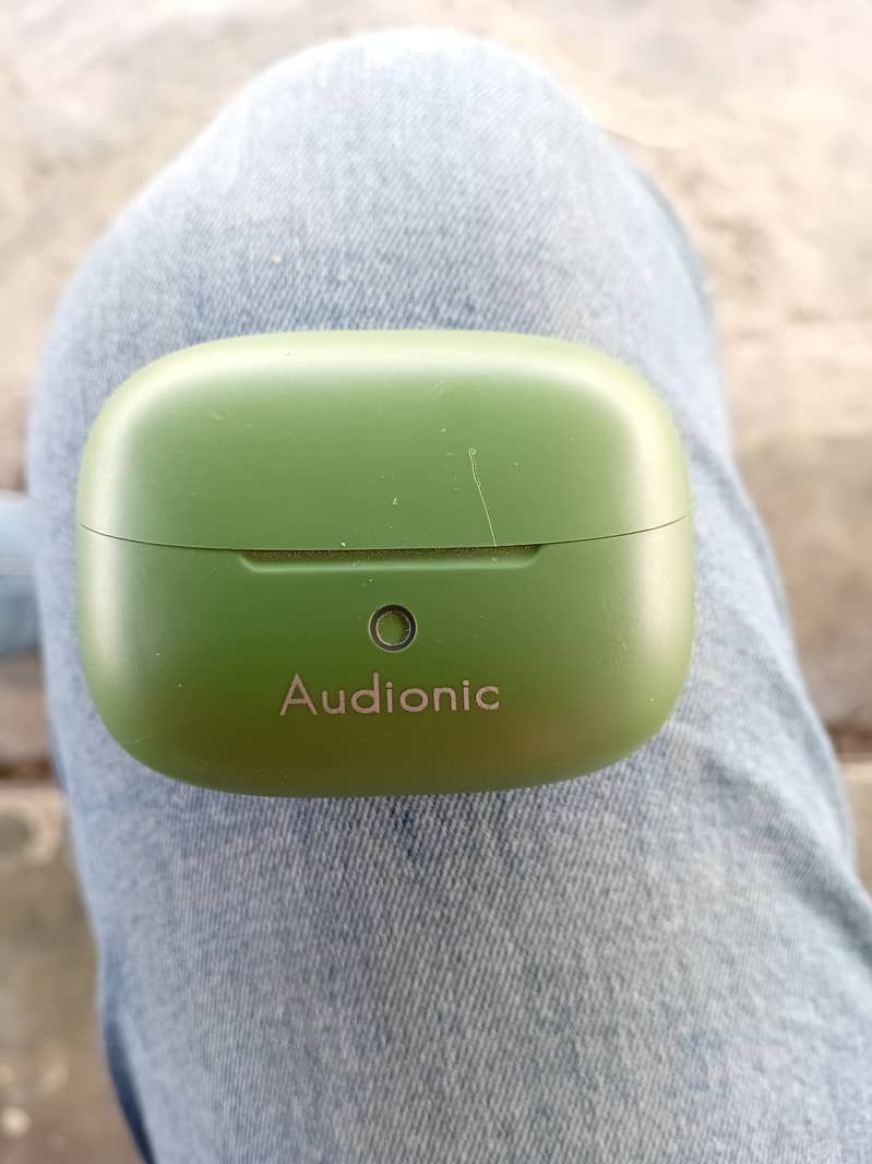 Earbuds audionic 690 0
