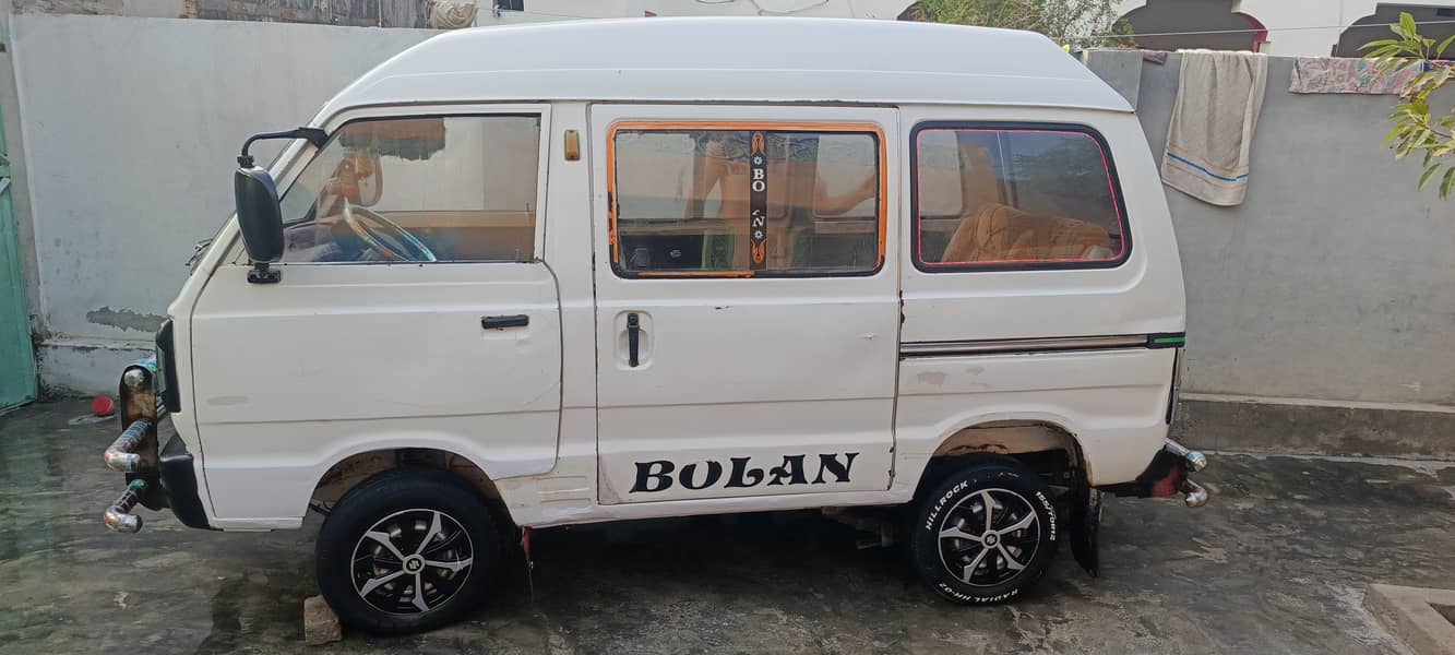 Suzuki Bolan 2000 4