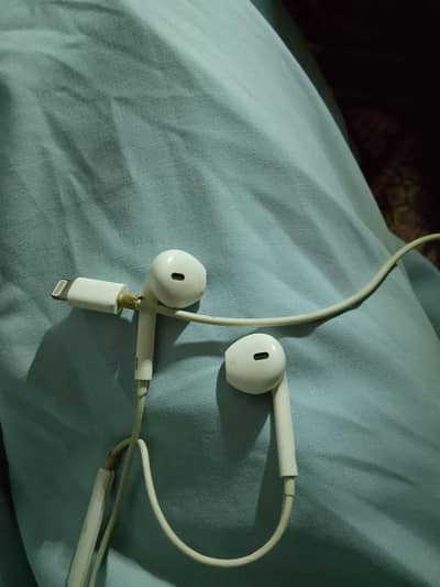 iPhone handsfree