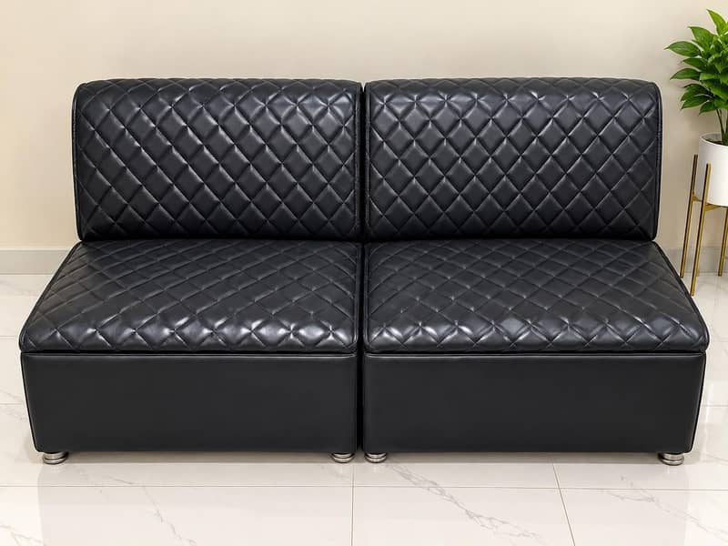 2x Black Leather Single-Seater Sofas (Modular / Joint) 0