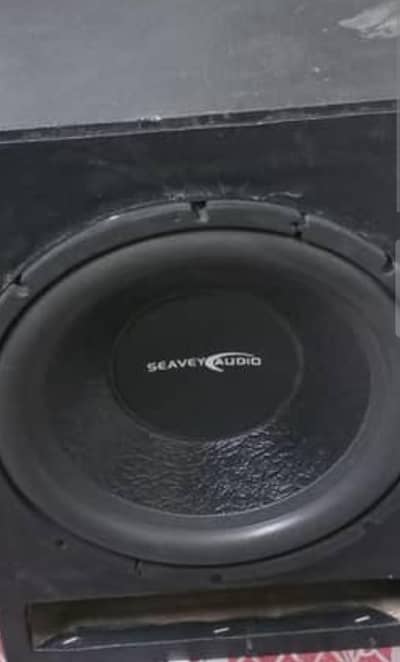 seavey audio 12" subwoofer with 4 channel power amp