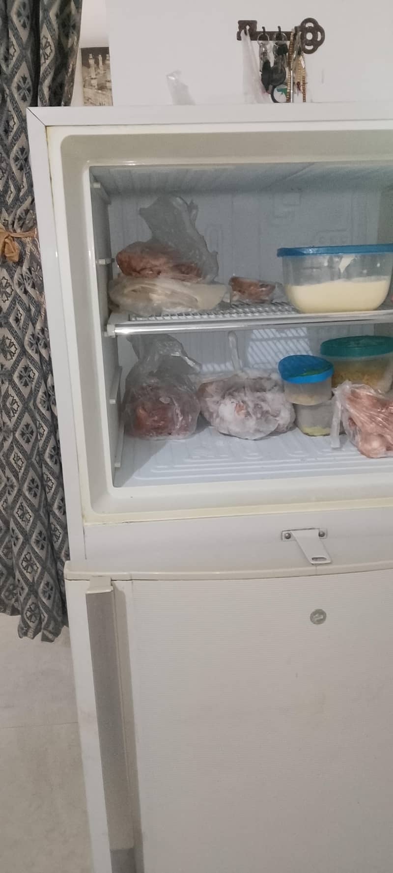 refrigerator 0