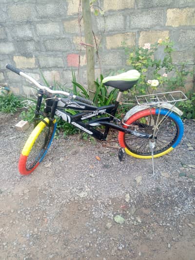 Support bike 26inch for sale. Good condition