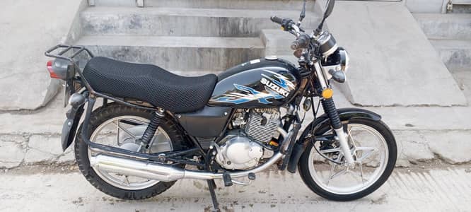 Suzuki GS 150 2021