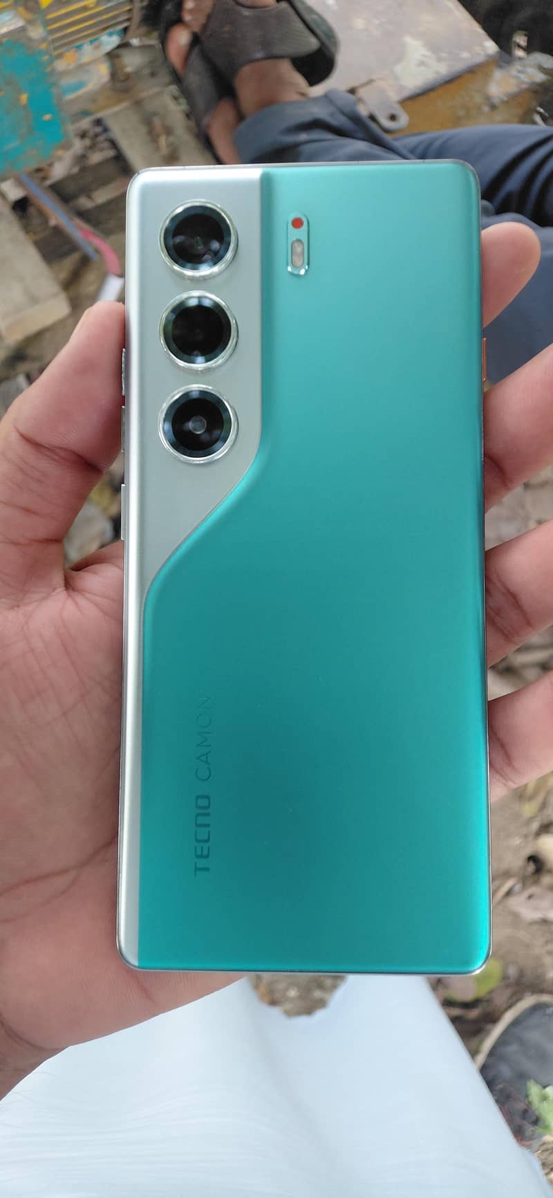 Tecno CAMON 40 Pro 8