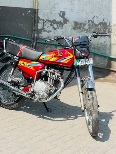 honda 125 year 2009 new baick