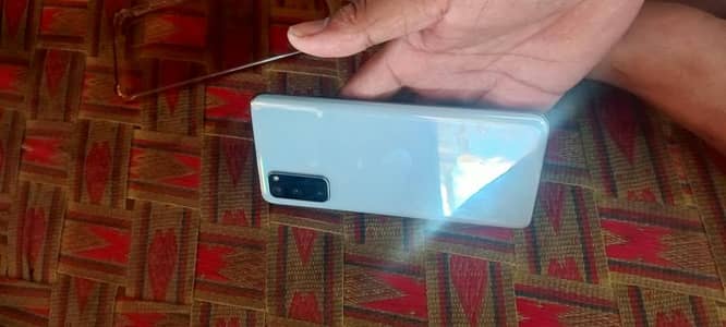 Samsung galaxy s20 5G for sell