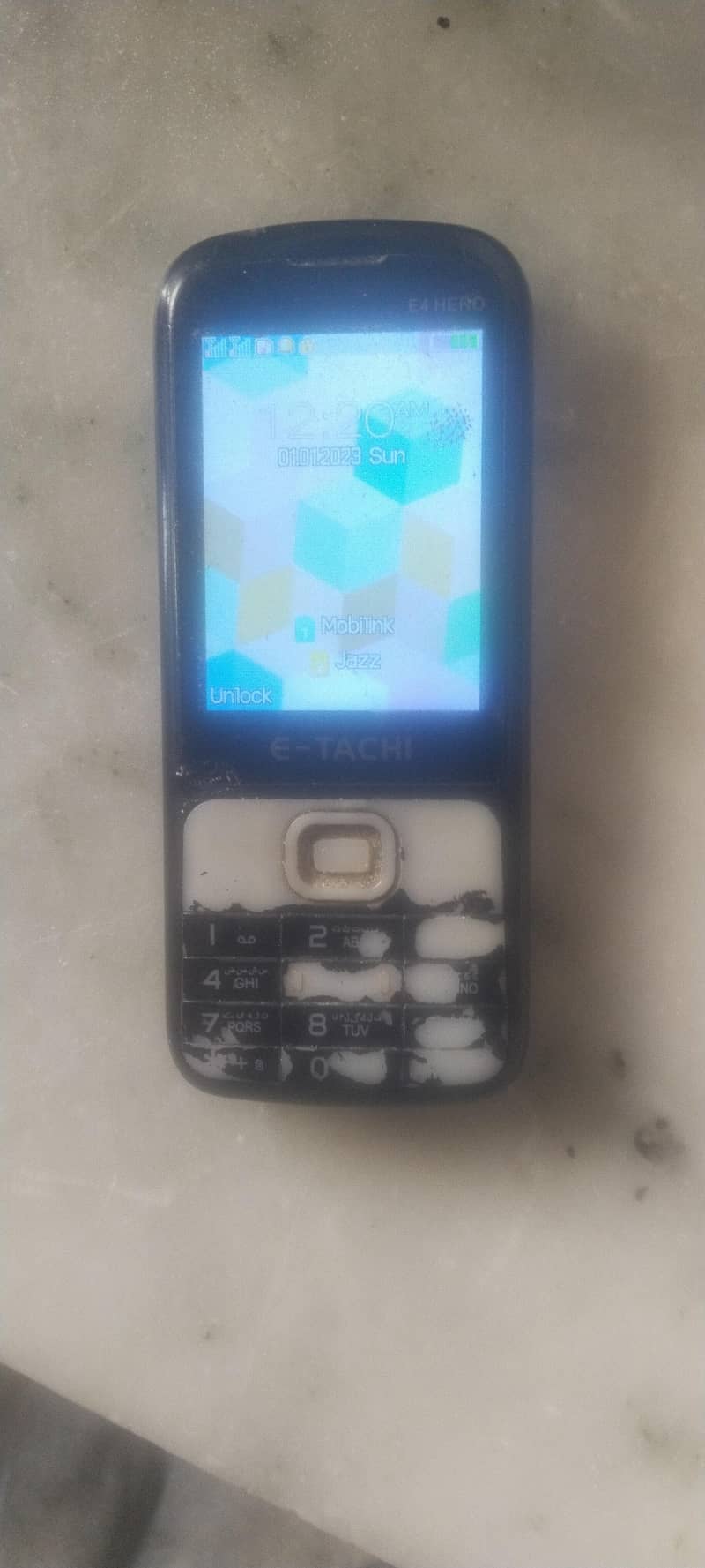 E-Tachi E4 Hero 0