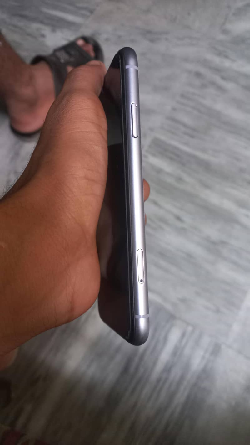 Apple iPhone 11 2