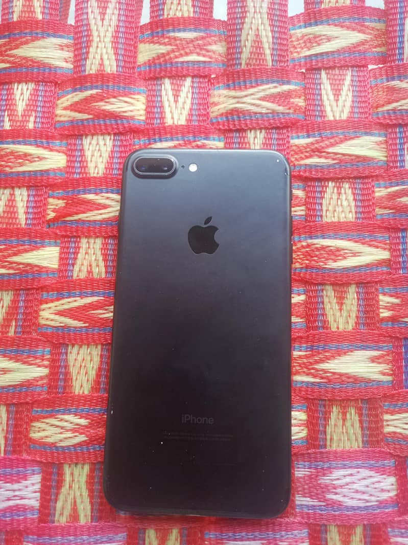 Apple iPhone 7 Plus 0