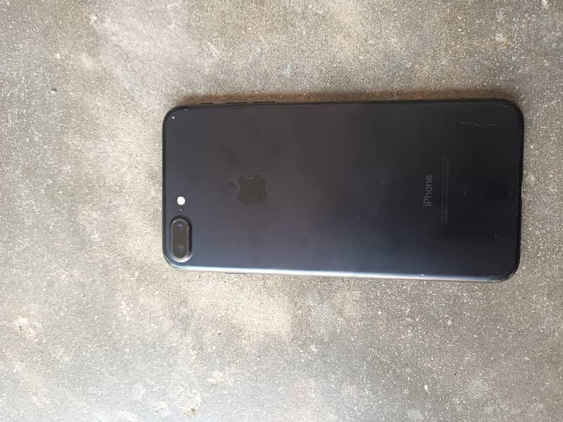 Apple iPhone 7 Plus 1