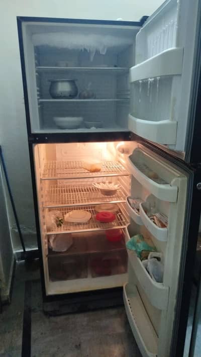 fridge with stabilizer for sale, works absolutely fine