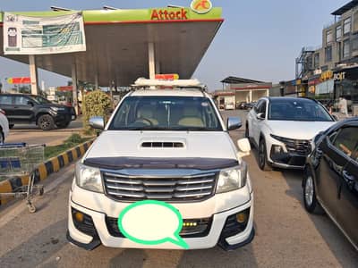 Toyota Hilux D-4D Automatic 2012