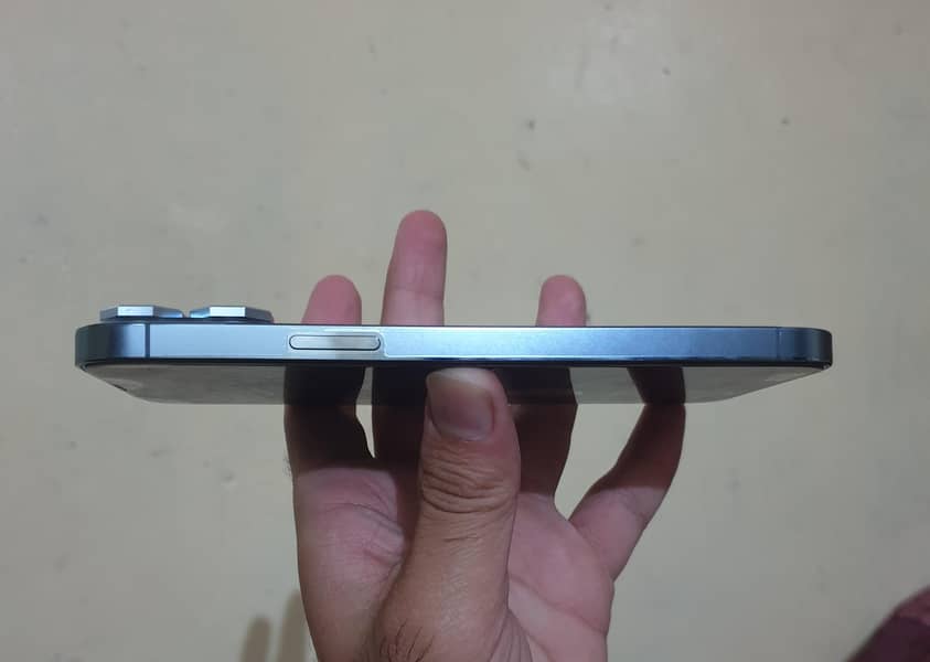 Apple iPhone 13 Pro Max 3